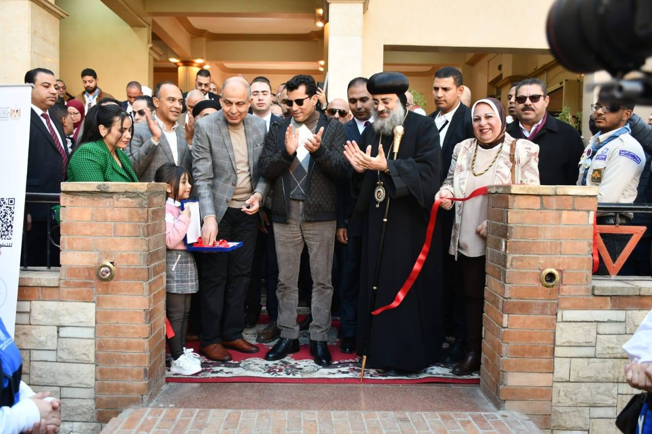 وزير الشباب ومحافظ المنيا يفتتحان ملتقى التوظيف الخامس