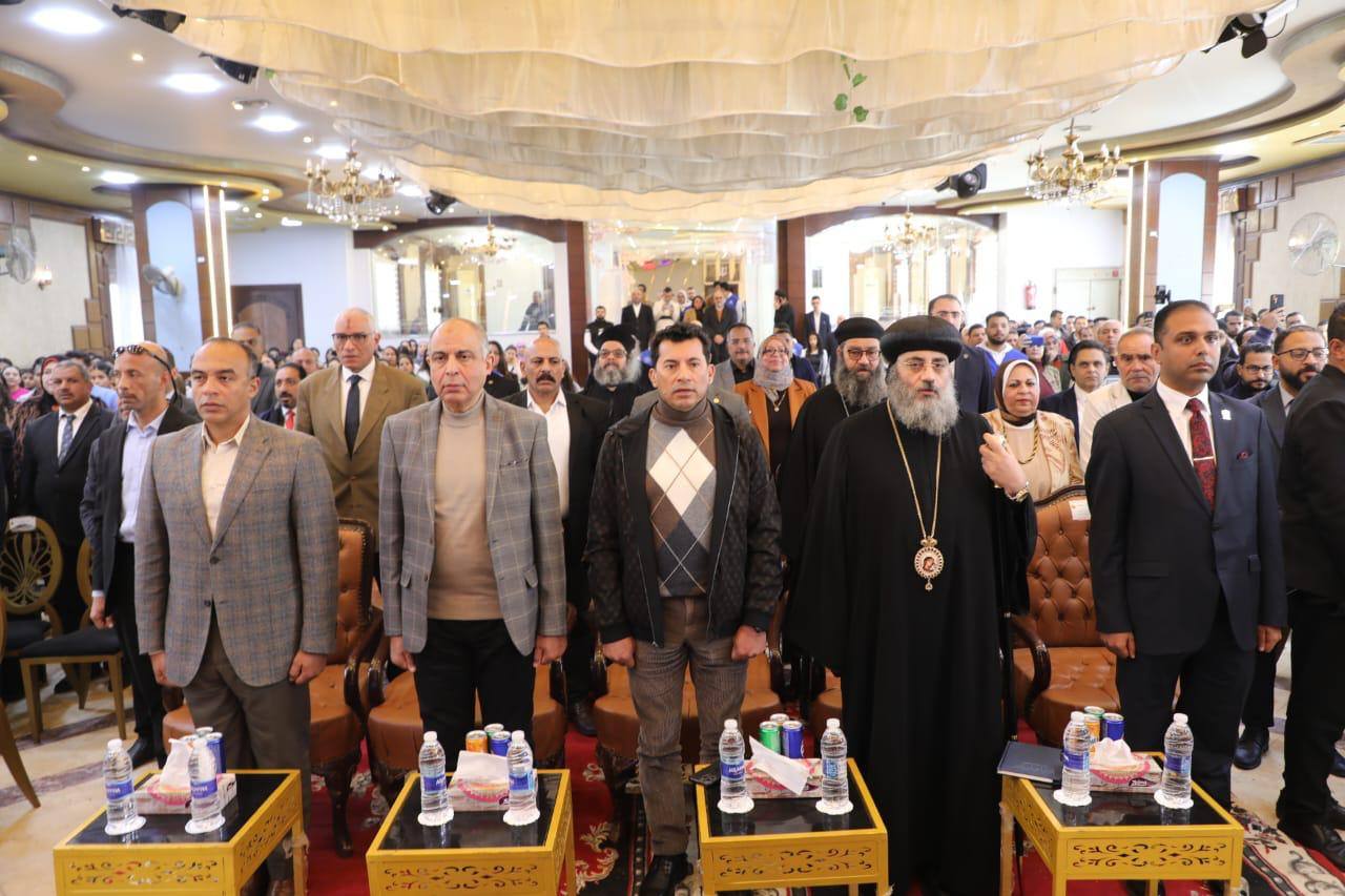 وزير الشباب ومحافظ المنيا يفتتحان ملتقى التوظيف الخامس