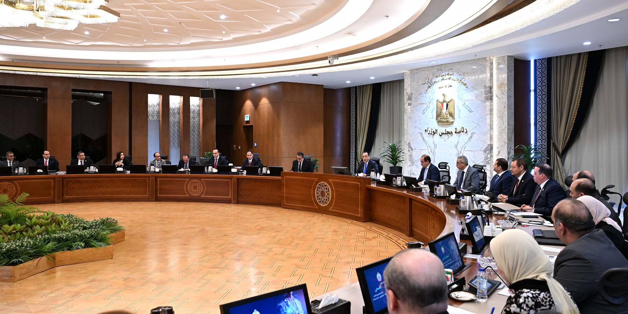 مدبولي يتابع الموقف التنفيذى للمرحلة الثانية من التأمين الصحى