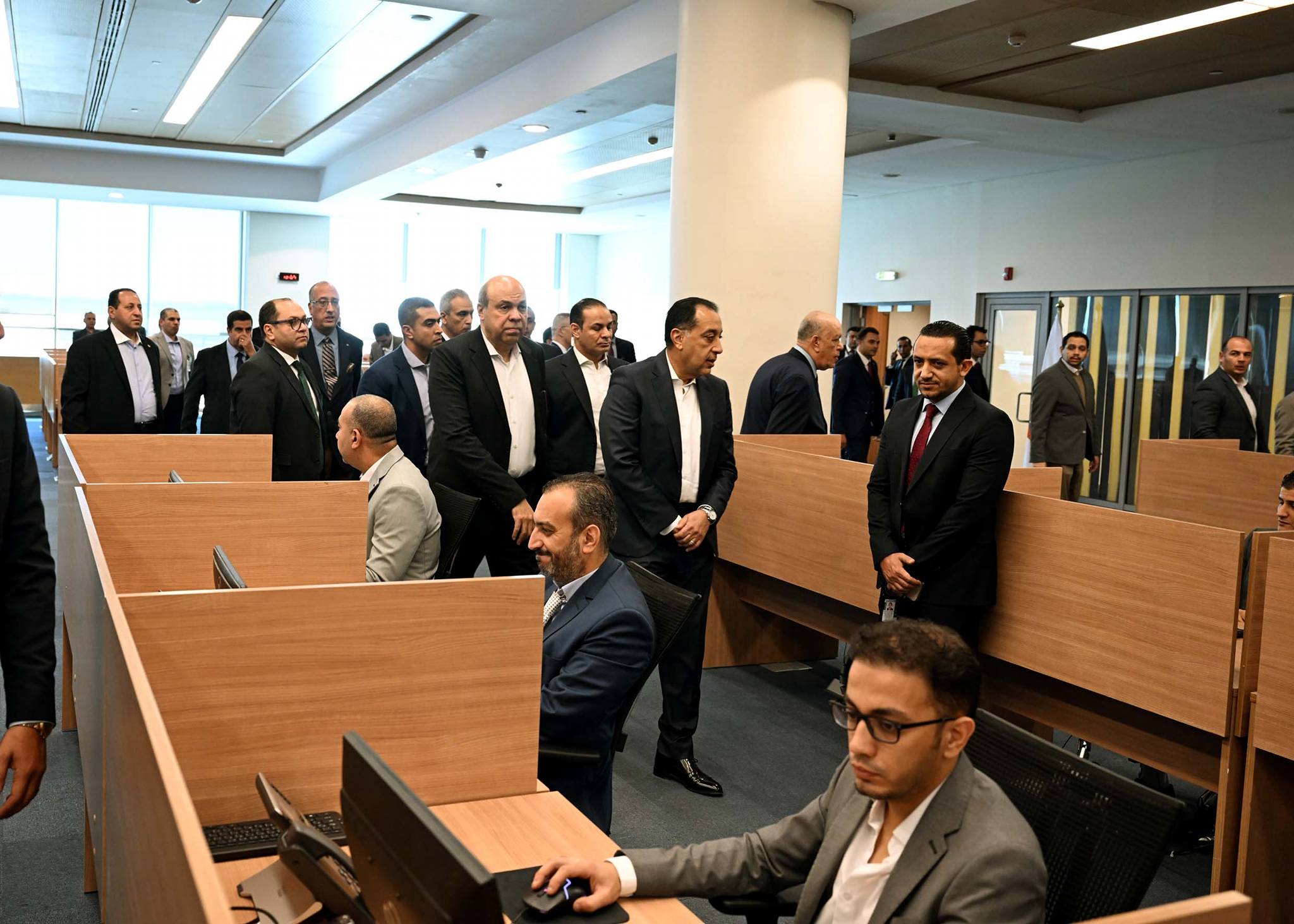 جولة تفقدية لرئيس الوزراء بمطار القاهرة الدولي