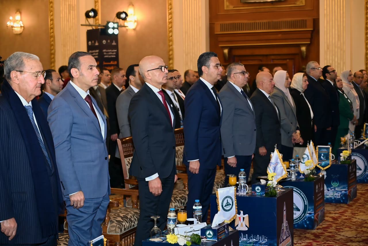 رئيس البورصة المصرية يشارك في مؤتمر كلية التجارة – جامعة عين شمس