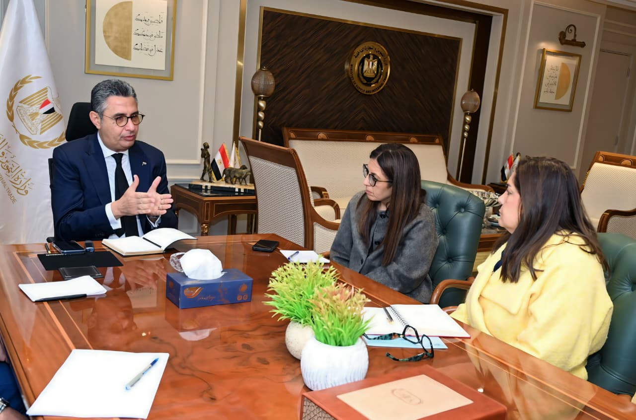 وزير التموين يجتمع مع مدير عام شركة IBM مصر