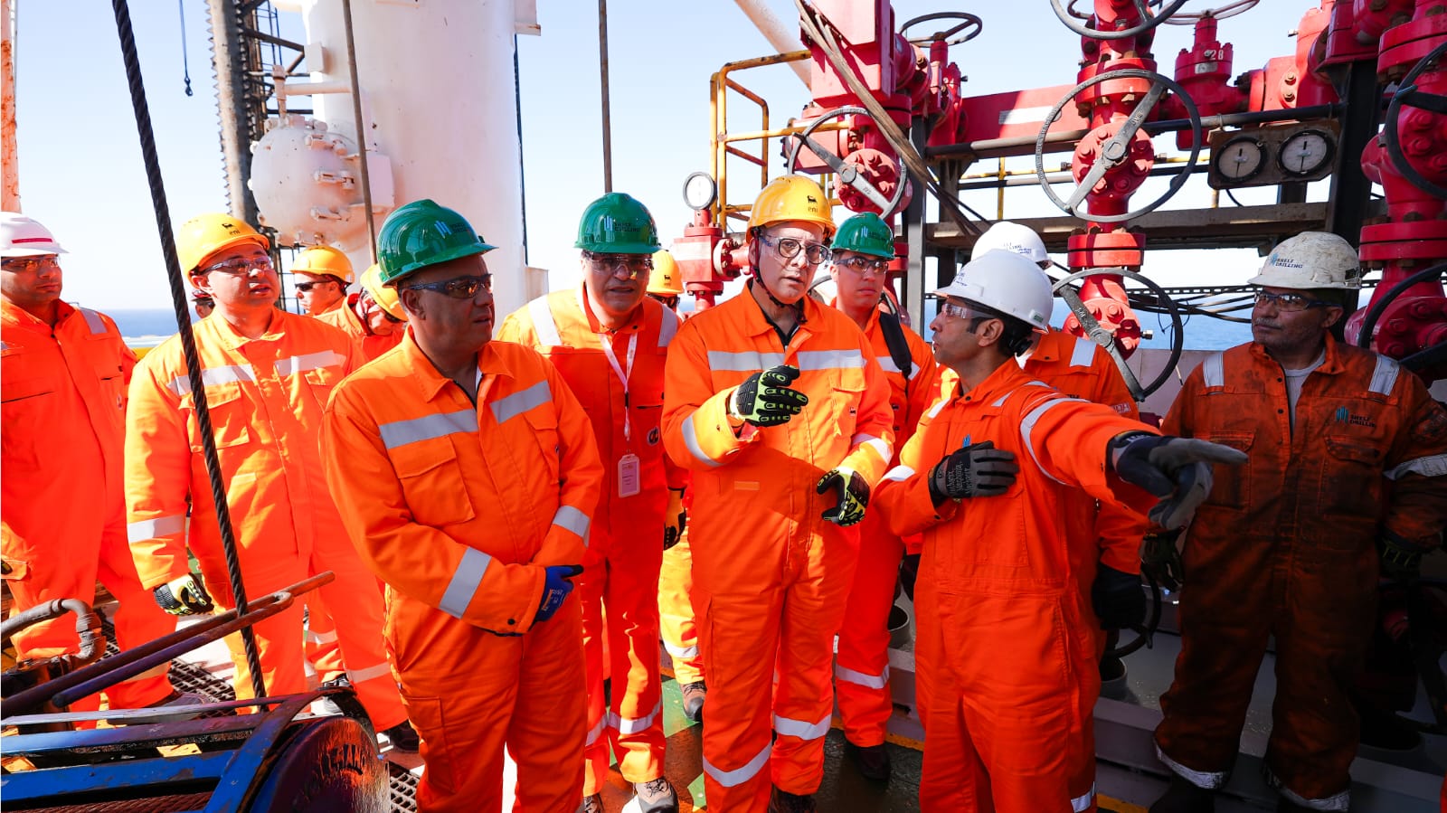 وزير البترول يتفقد حفر أول بئر ببرنامج إيني الإيطالية