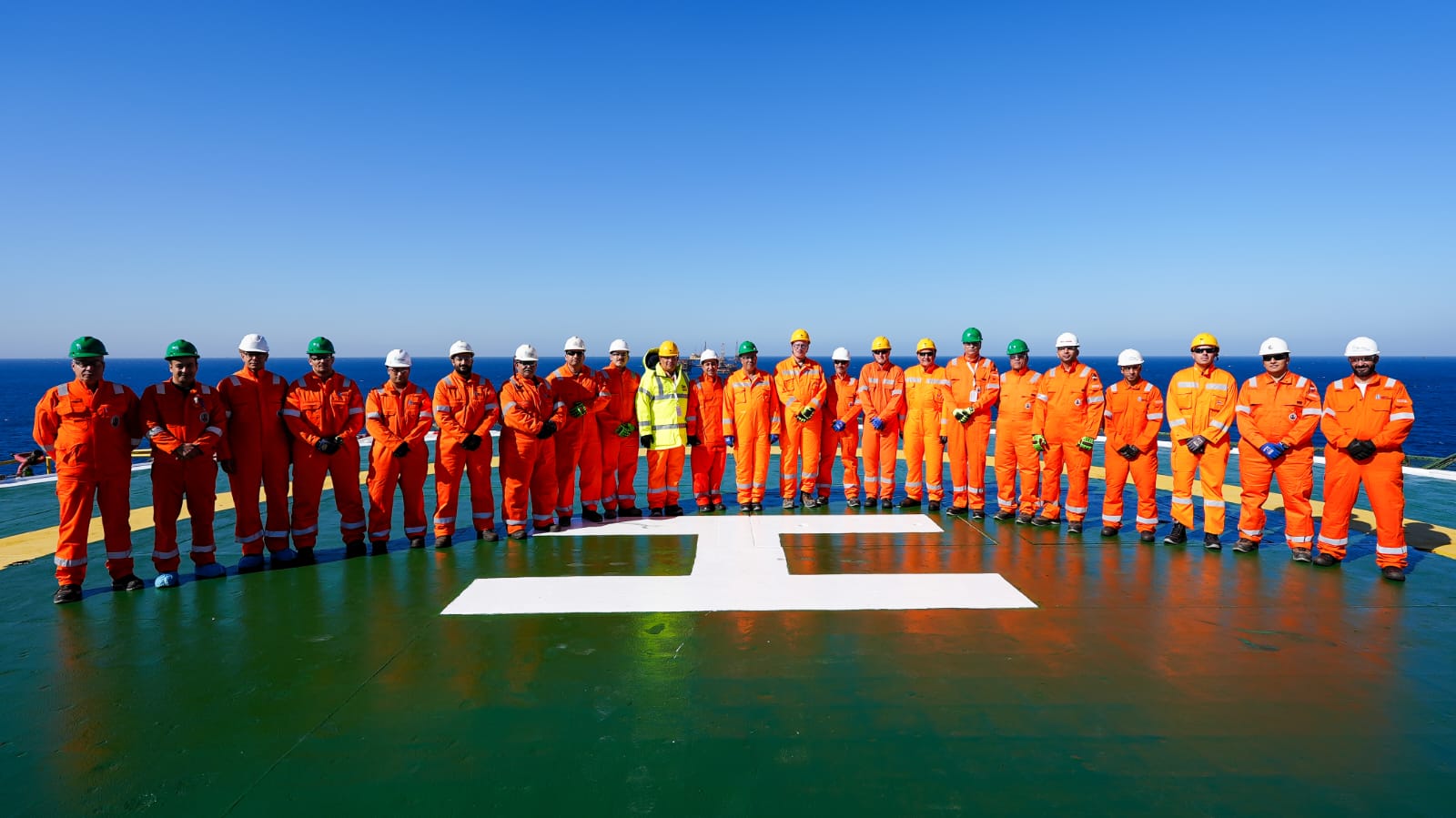 وزير البترول يتفقد حفر أول بئر ببرنامج إيني الإيطالية