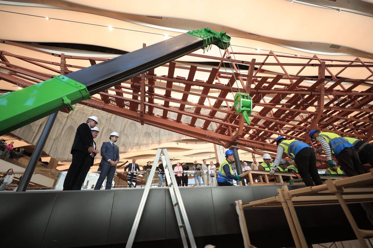 بدء إعادة تركيب مركب الملك خوفو الثانية في المتحف المصري 