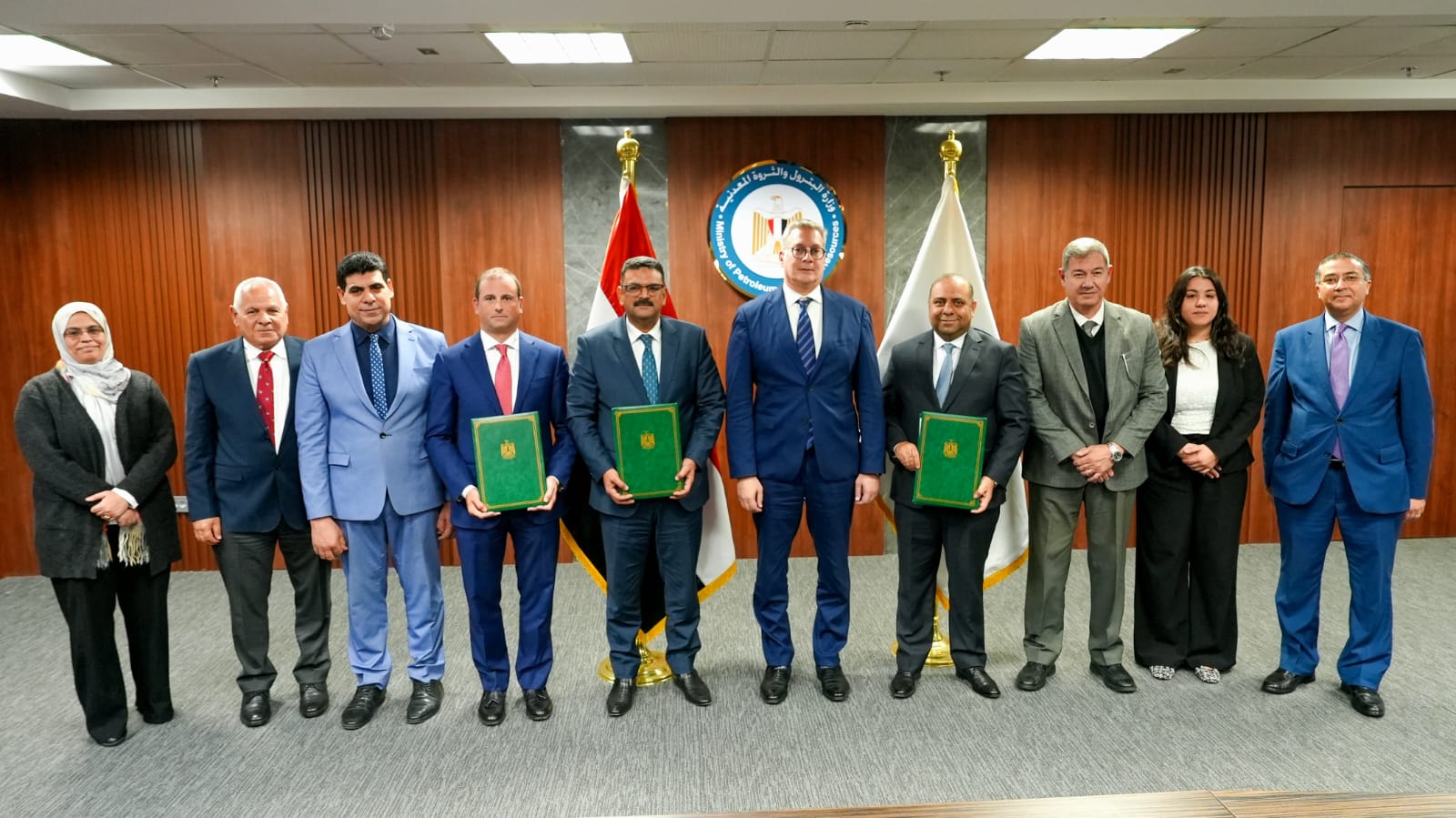 تعاون بين هيئة الثروة المعدنية والصناعات التعدينية وشركة آتون مايننج إنك الكندية