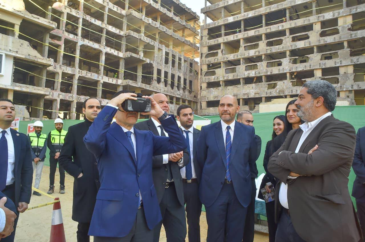 وزير الاستثمار يتفقد مشروع تطوير مبني وزارة الداخلية بلاظوغلي