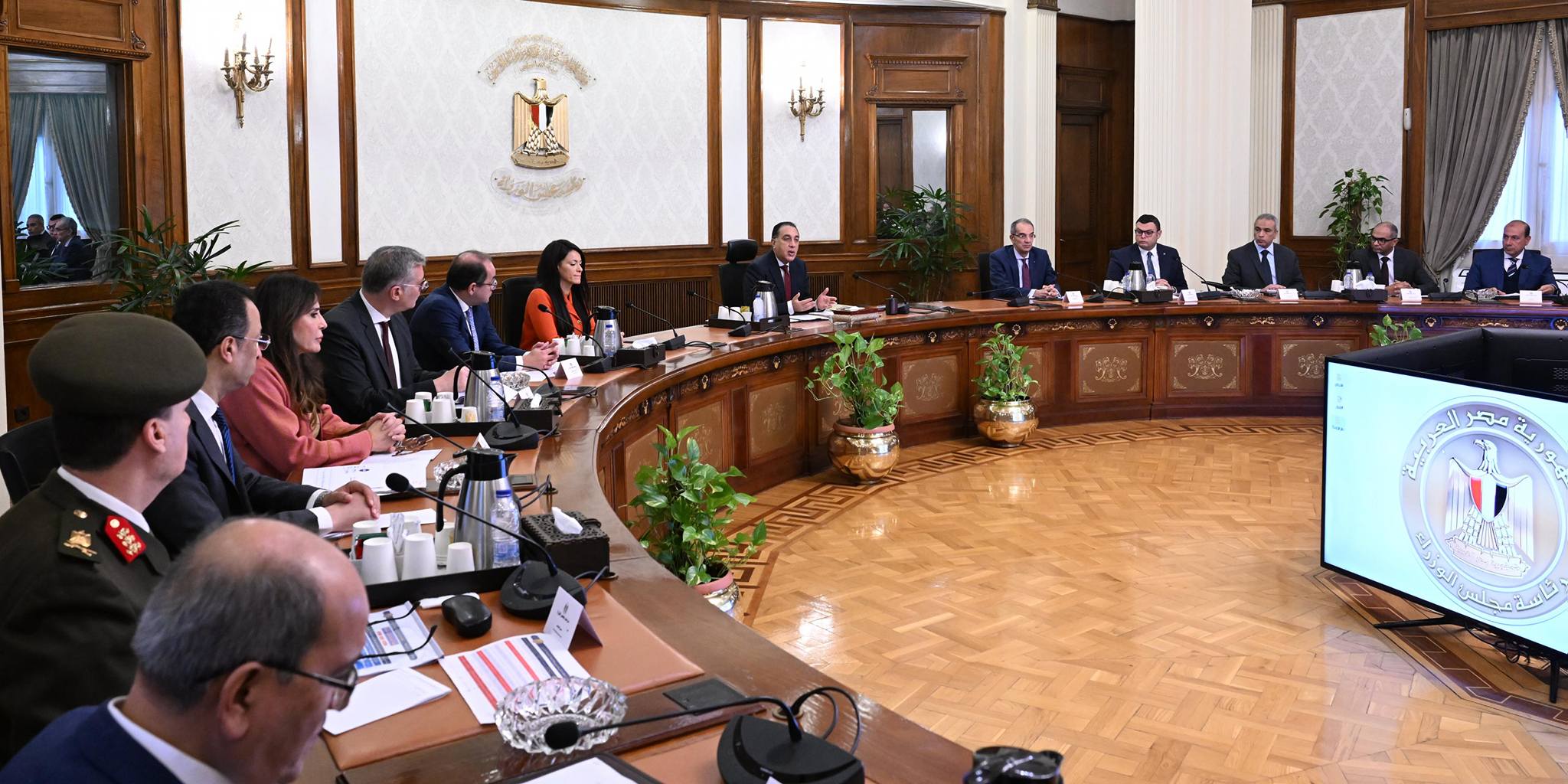 رئيس الوزراء يتابع تسليم وتشغيل المشروعات بالمرحلة الأولى بالمبادرة الرئاسية حياة كريمة