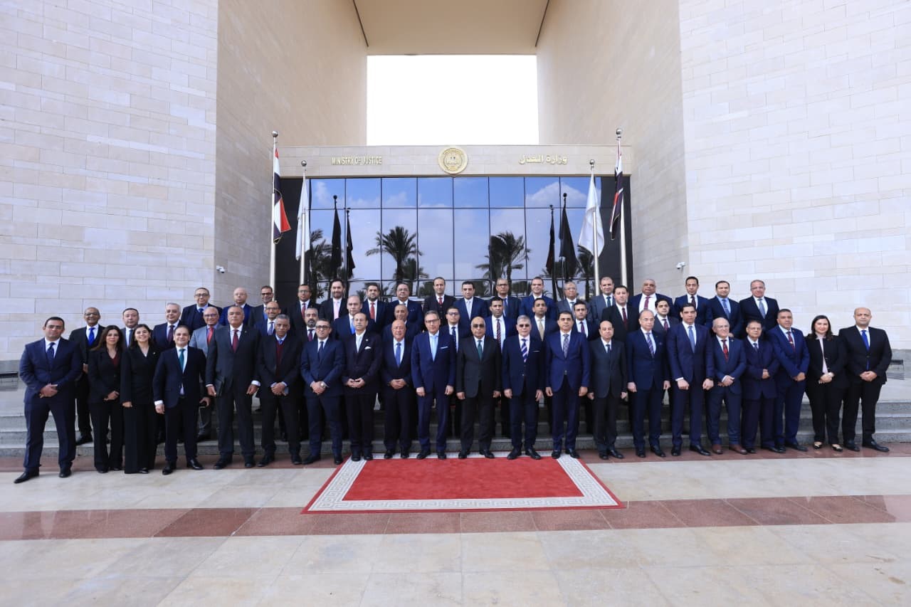 البنك الأهلي المصري يفتتح قاعات التقاضي الالكترونية