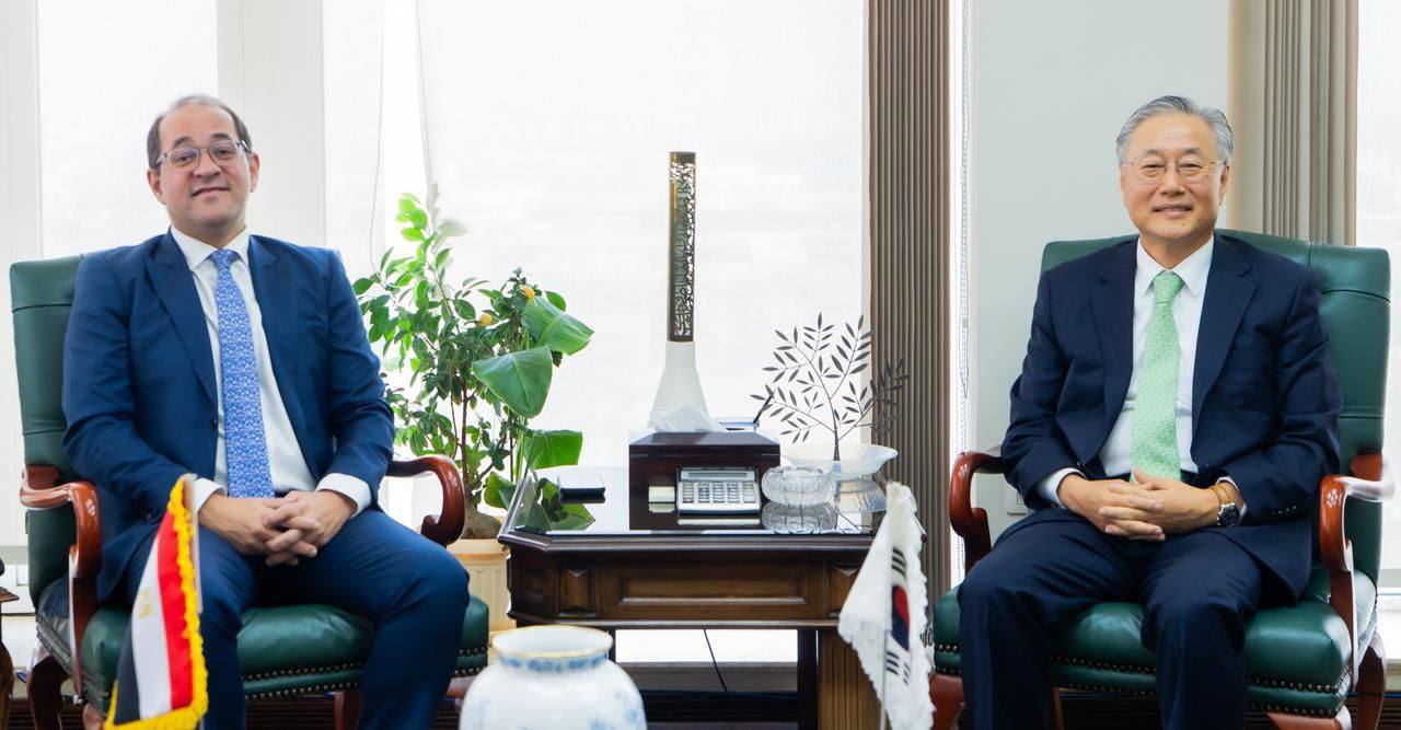 وزير المالية في لقائه مع سفير كوريا الجنوبية فى مصر