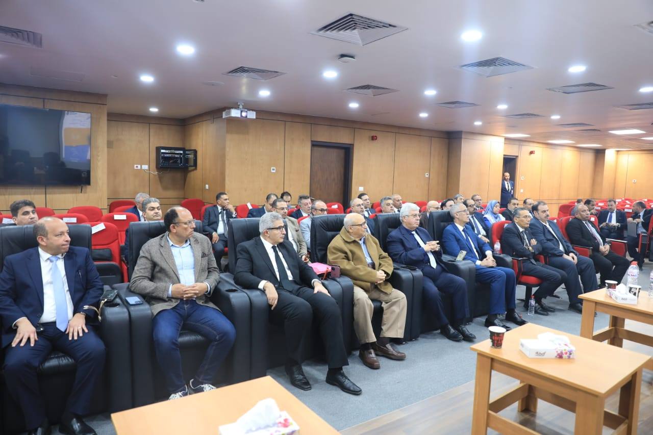 وزير التعليم العالي يترأس اجتماع المجلس الأعلى للمستشفيات الجامعية