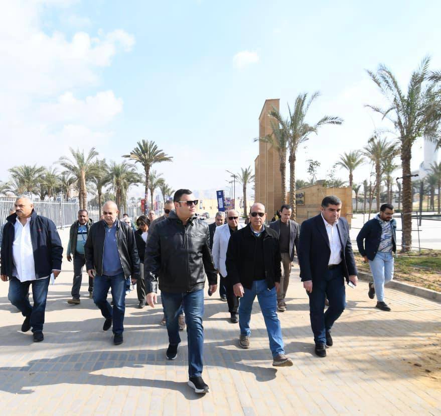 وزير الإسكان يتفقد مشروع حدائق تلال الفسطاط بمحافظة القاهرة