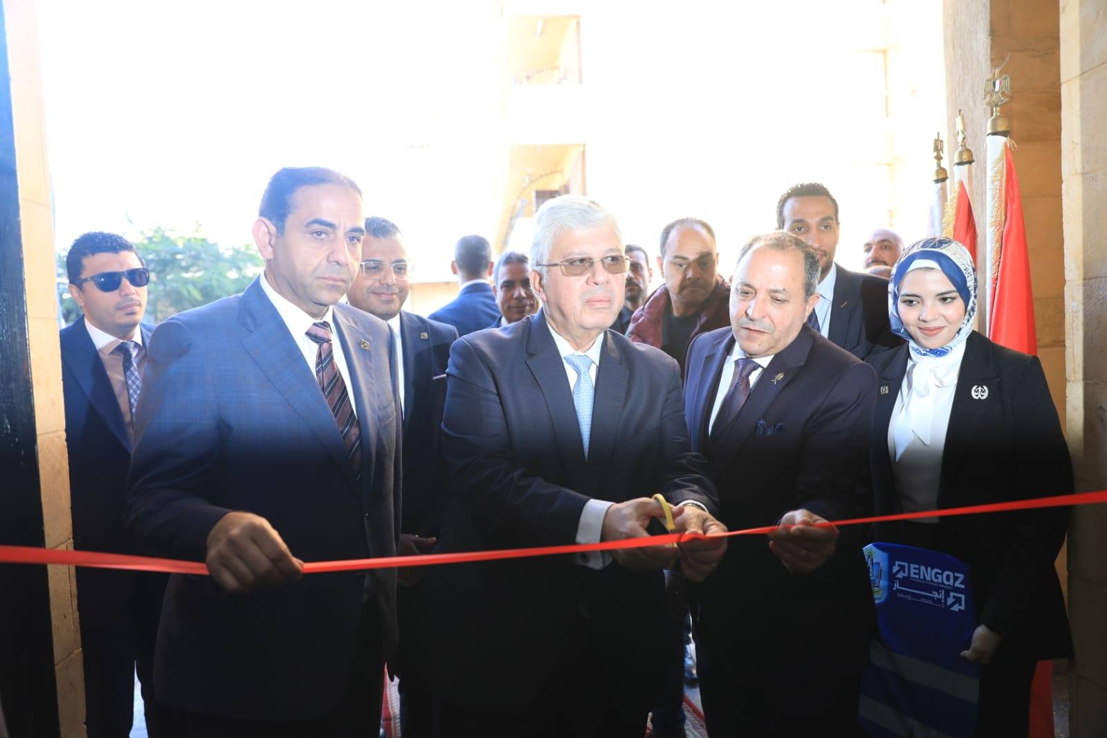 افتتاح مشروعات تعليمية وخدمية بجامعة بورسعيد