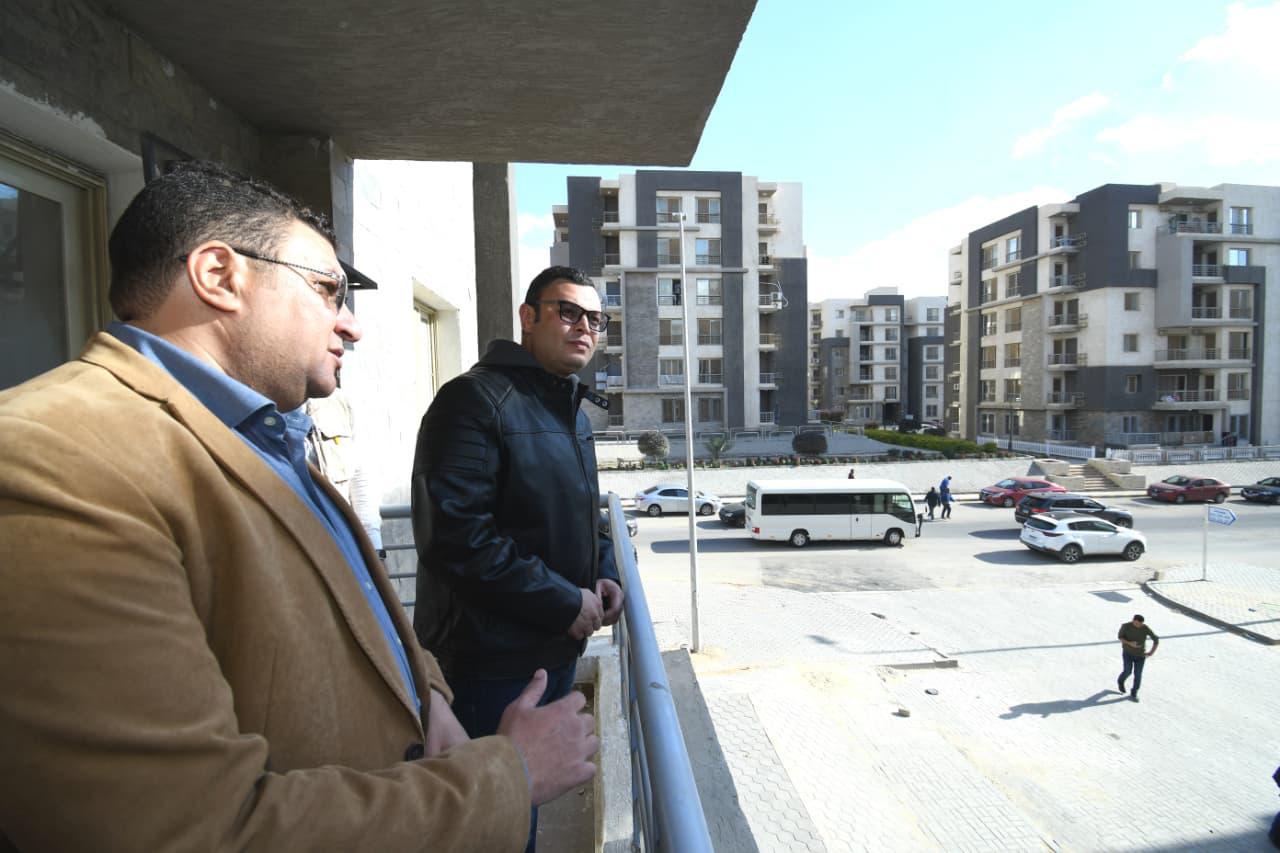 الشربيني يتفقد مشروعات جنة وديارنا ودار مصر بالقاهرة الجديدة