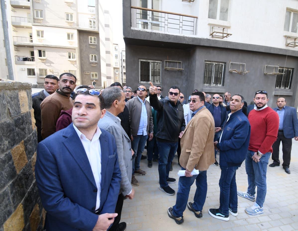 الشربيني يتفقد مشروعات جنة وديارنا ودار مصر بالقاهرة الجديدة