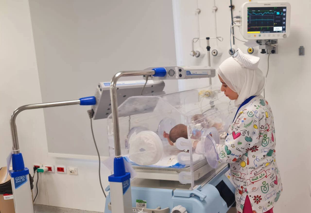 هيئة الرعاية الصحية تستعرض انجازات التأمين الصحي الشامل بمحافظات إقليم القناة