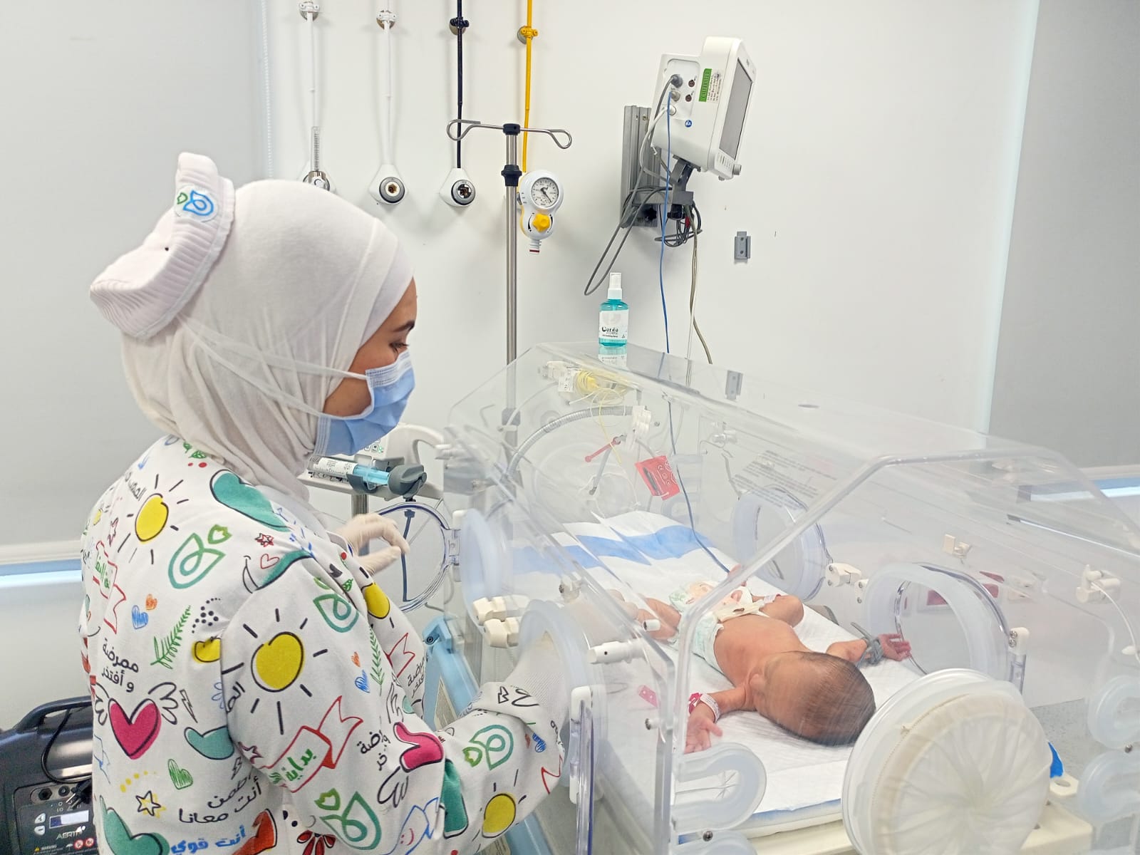 هيئة الرعاية الصحية تستعرض انجازات التأمين الصحي الشامل بمحافظات إقليم القناة