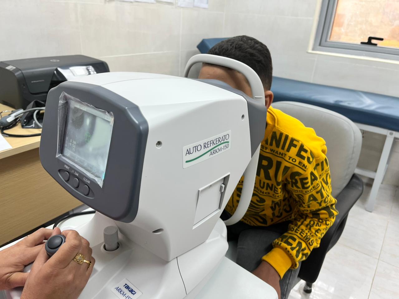 هيئة الرعاية الصحية تستعرض انجازات التأمين الصحي الشامل بمحافظات إقليم القناة