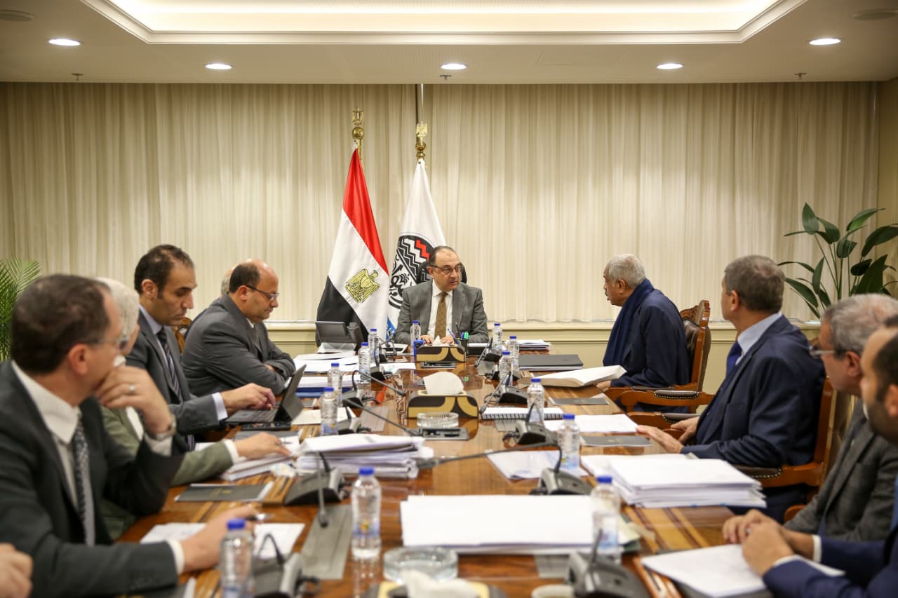 وزير قطاع الأعمال يجتمع مع الرئيس التنفيذي والعضو المنتدب لمجموعة طلعت مصطفى القابضة