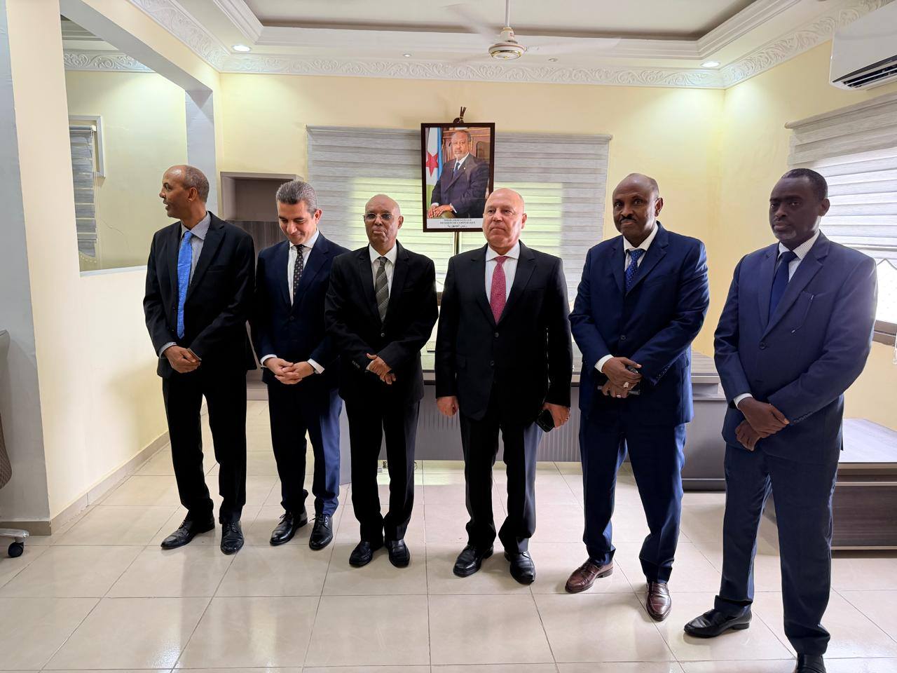 كامل الوزير يعقد سلسلة لقاءات مع وزراء بحكومة جيبوتي