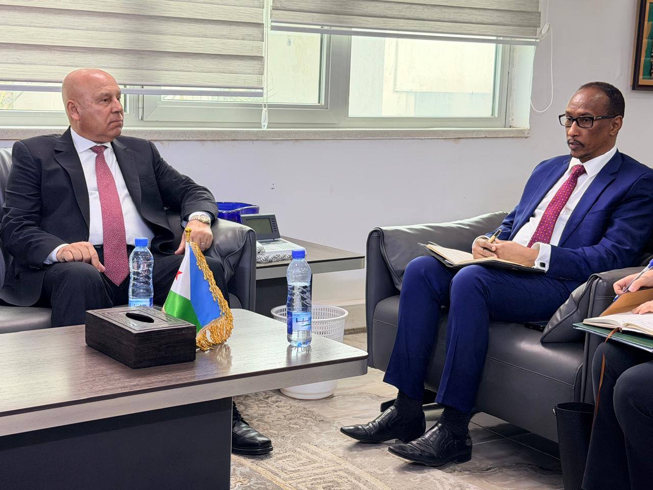 كامل الوزير يعقد سلسلة لقاءات مع وزراء بحكومة جيبوتي