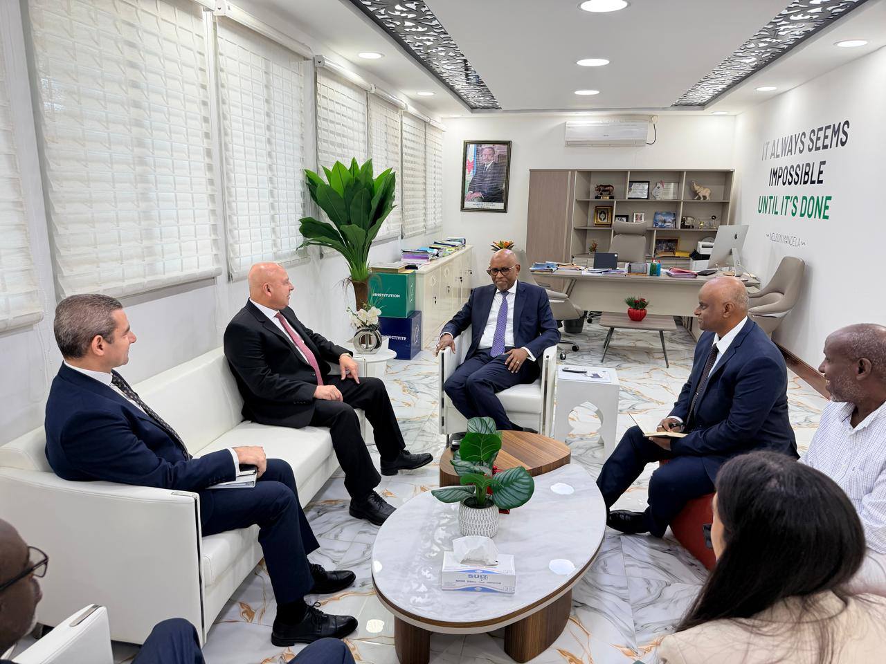 كامل الوزير يعقد سلسلة لقاءات مع وزراء بحكومة جيبوتي