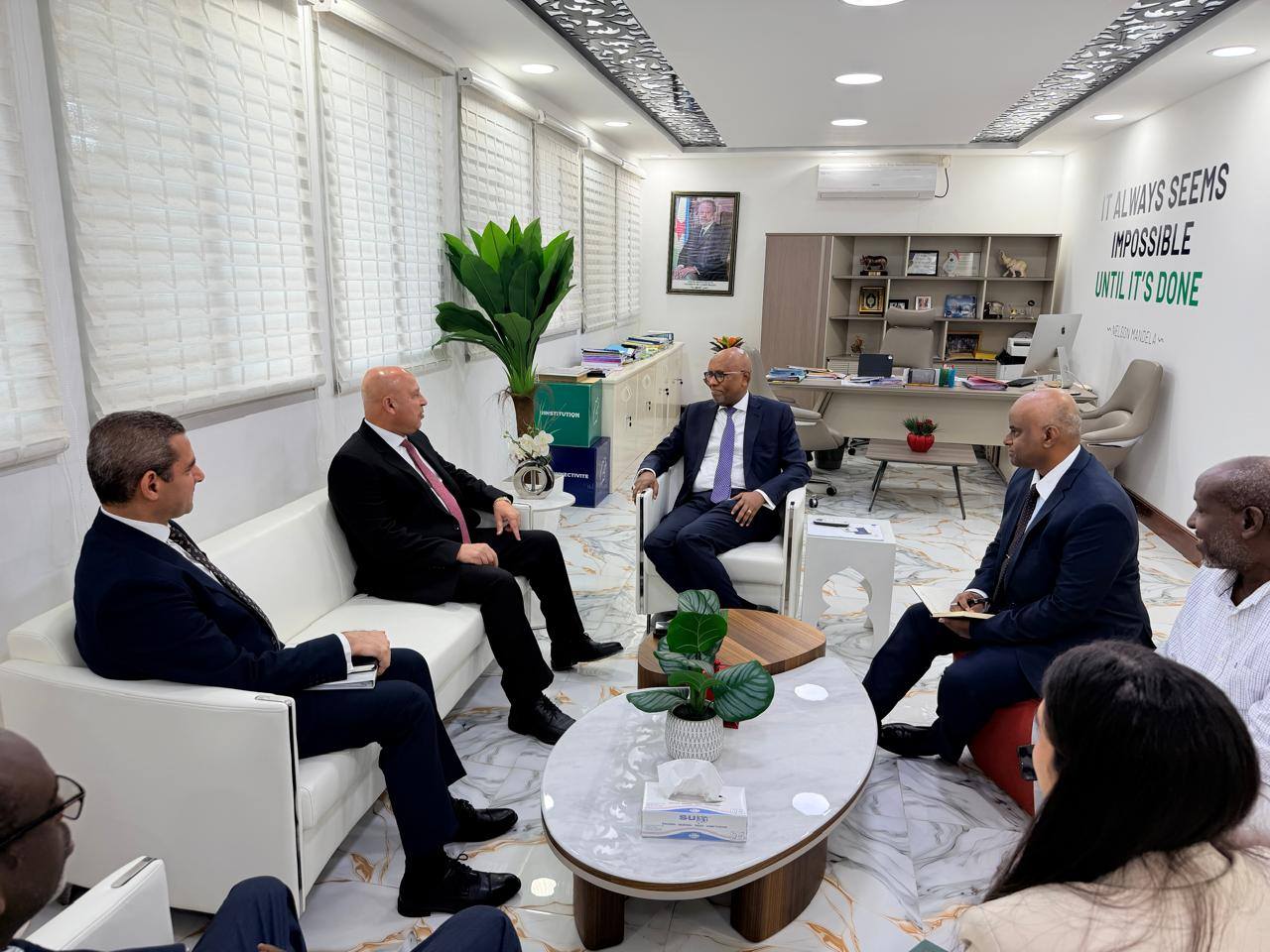 كامل الوزير يعقد سلسلة لقاءات مع وزراء بحكومة جيبوتي