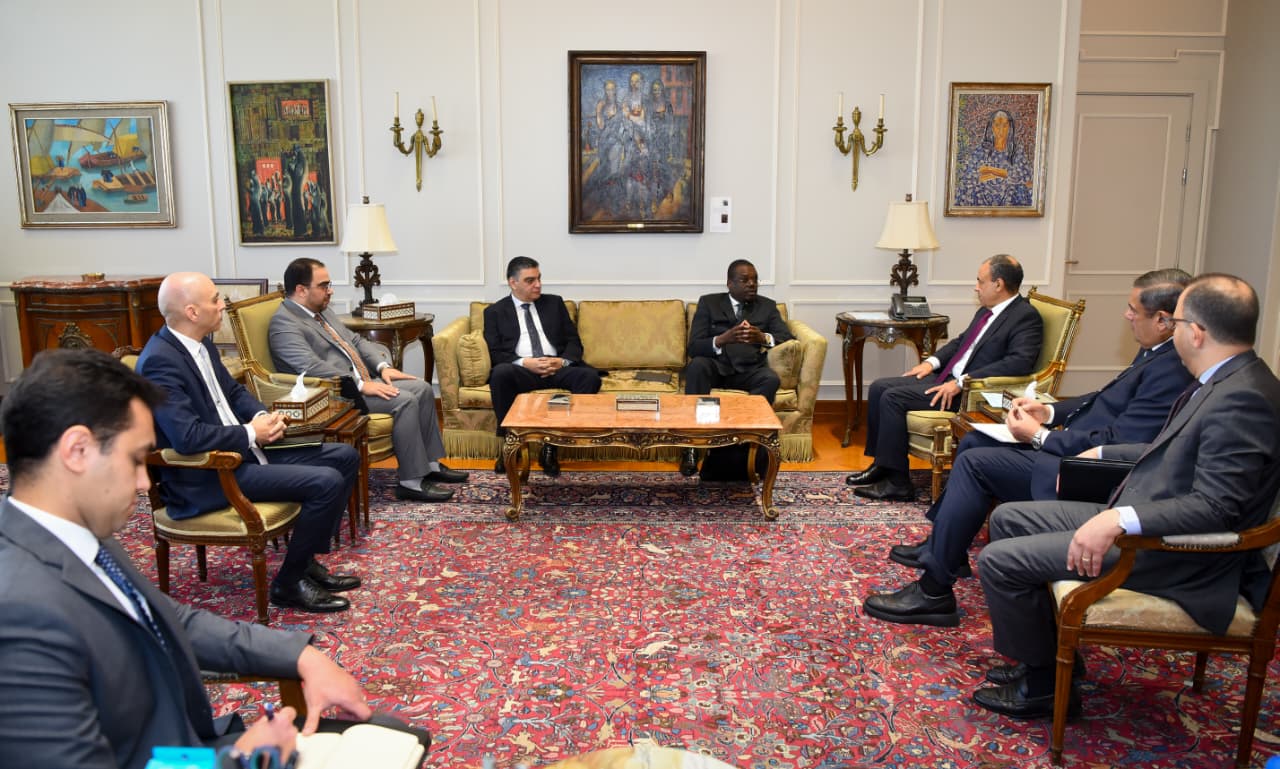 وزير الخارجية والهجرة يلتقي الدكتور جان كاسايا