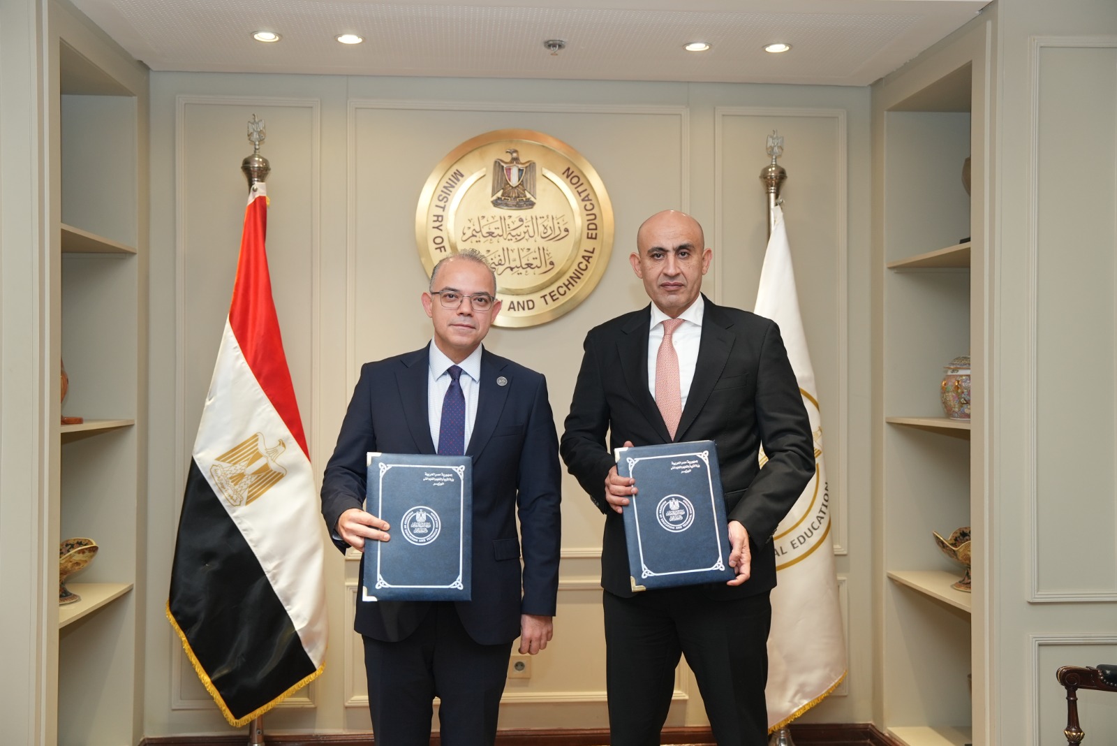 الرقابة المالية والتربية والتعليم توقعان بروتوكول تعاون