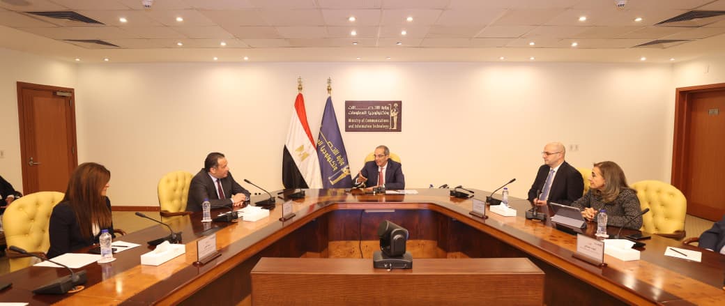 توقيع مذكرة تفاهم بين وزارة الاتصالات وشركة أورنچ مصر