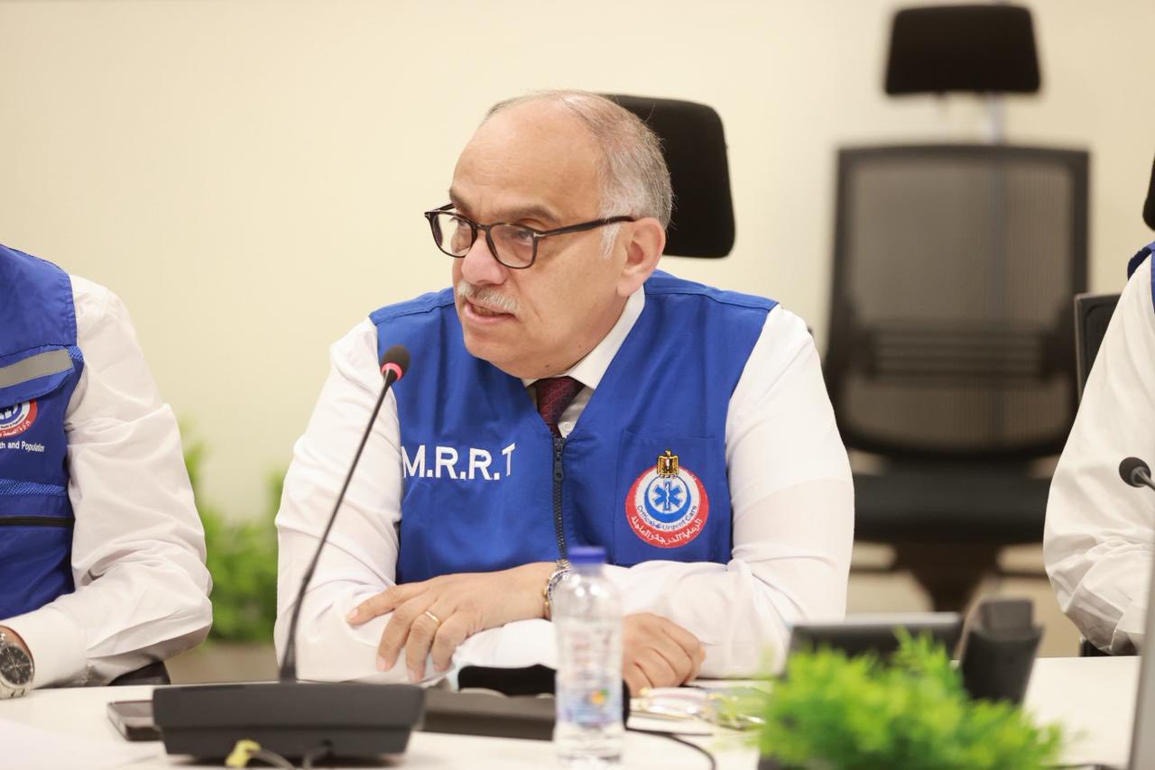 وزير الصحة يتابع تنفيذ خطة التأمين الطبي لاحتفالات رأس السنة