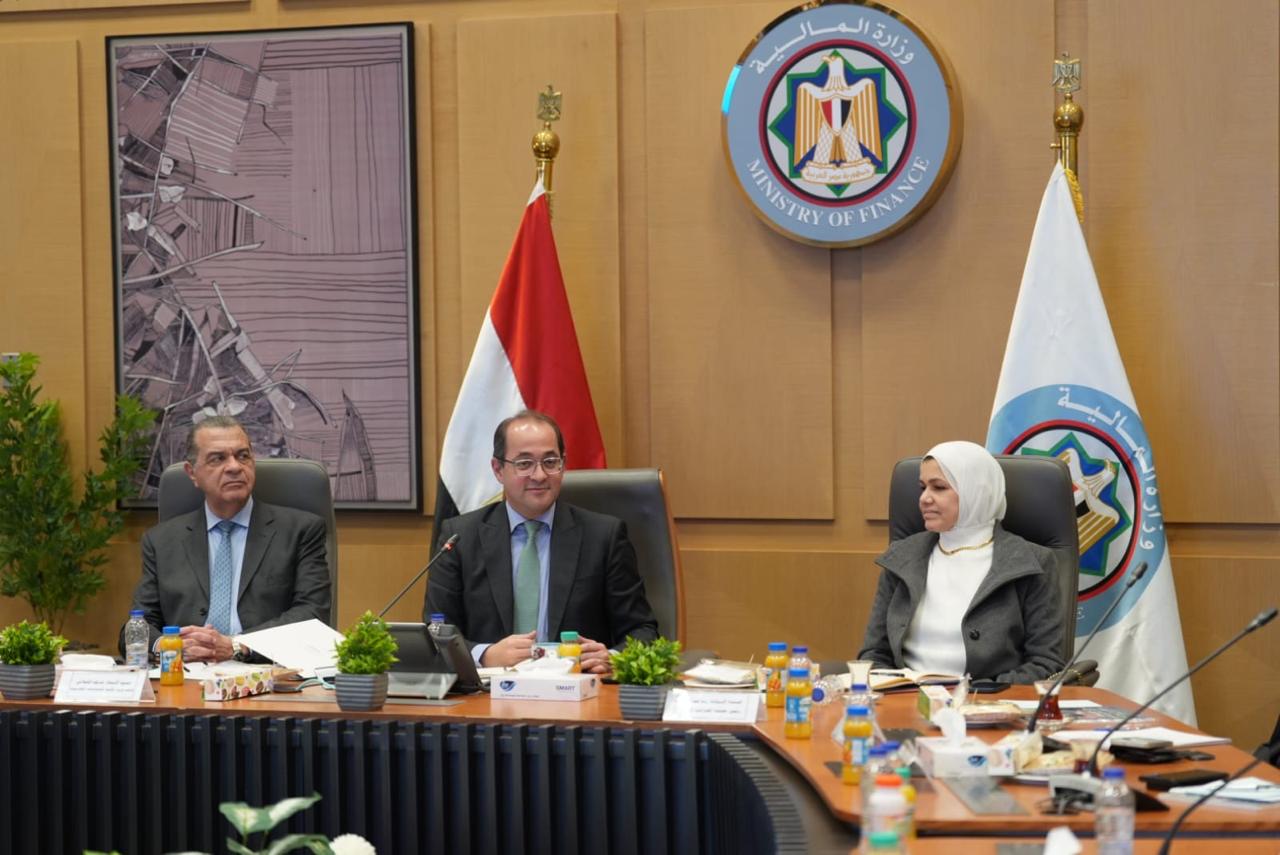وزير المالية يجتمع مع المؤثرين بالسوشيال ميديا