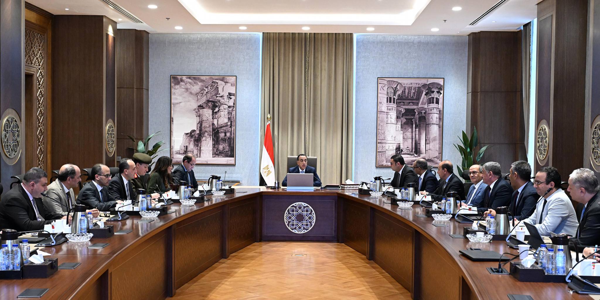 مدبولي يتابع موقف استكمال مشروعات مبادرة حياة كريمة