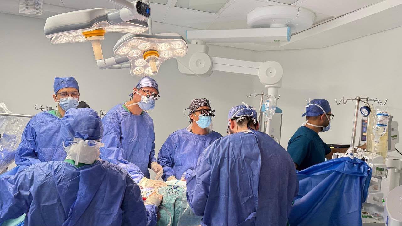 الرعاية الصحية تُجري 2600 جراحة قلب مفتوح للكبار والأطفال
