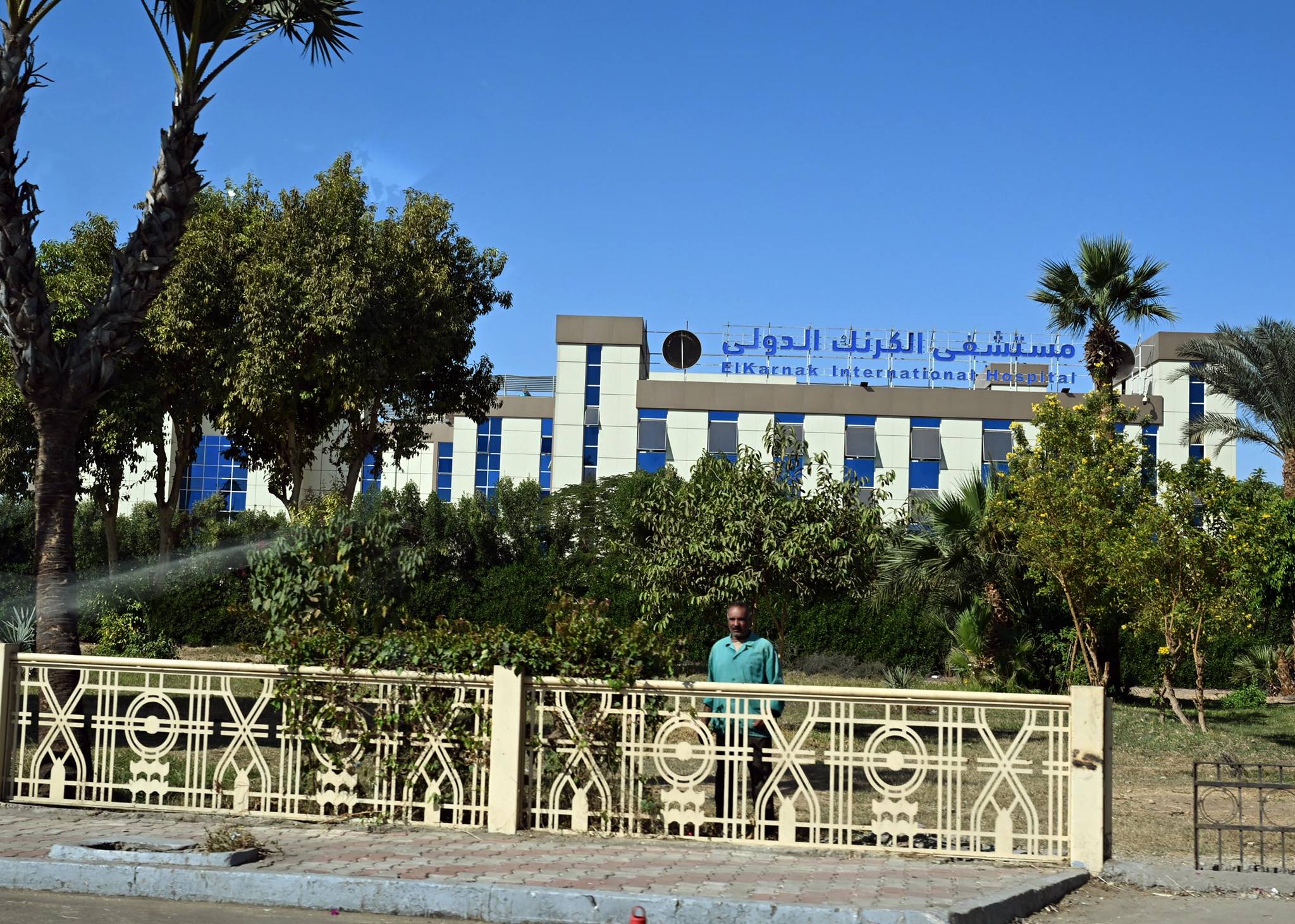 مدبولي يتفقد عددا من المنشآت التابعة للرعاية الصحية بالأقصر