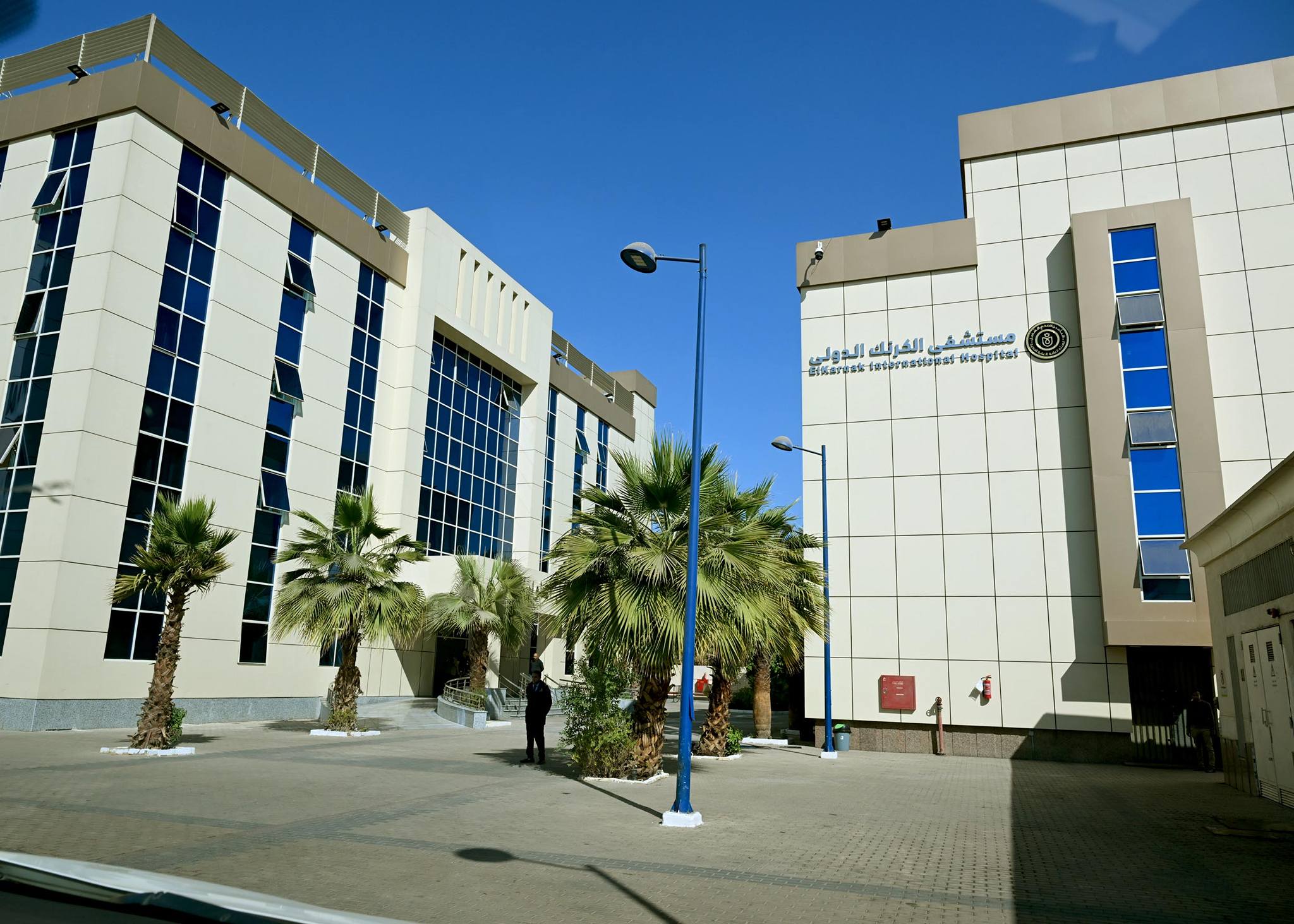 مدبولي يتفقد عددا من المنشآت التابعة للرعاية الصحية بالأقصر