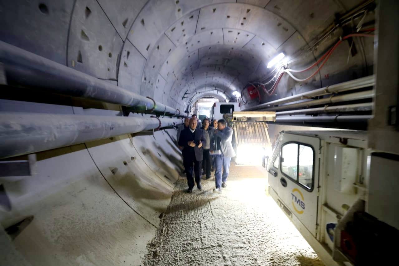 وزير النقل يتفقد المرحلة الأولى من الخط الرابع لمترو الأنفاق