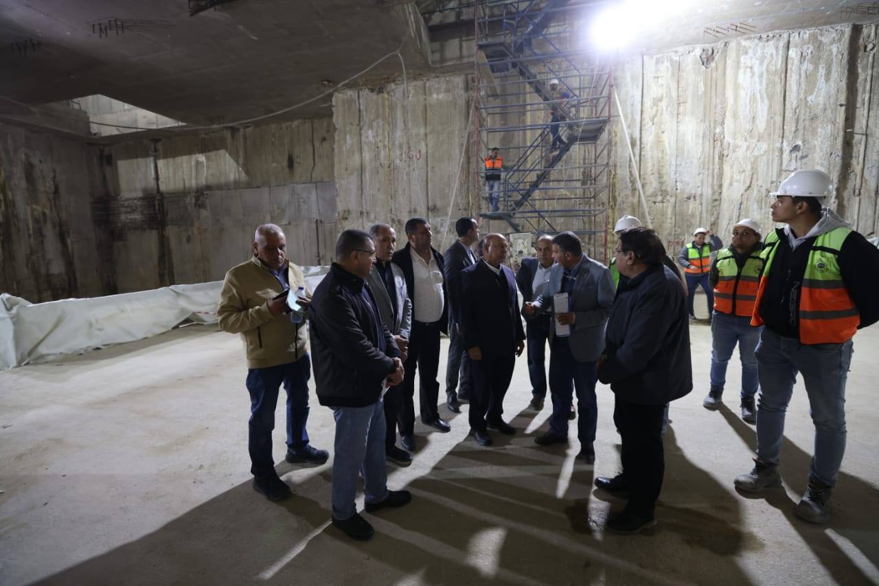 وزير النقل يتفقد المرحلة الأولى من الخط الرابع لمترو الأنفاق