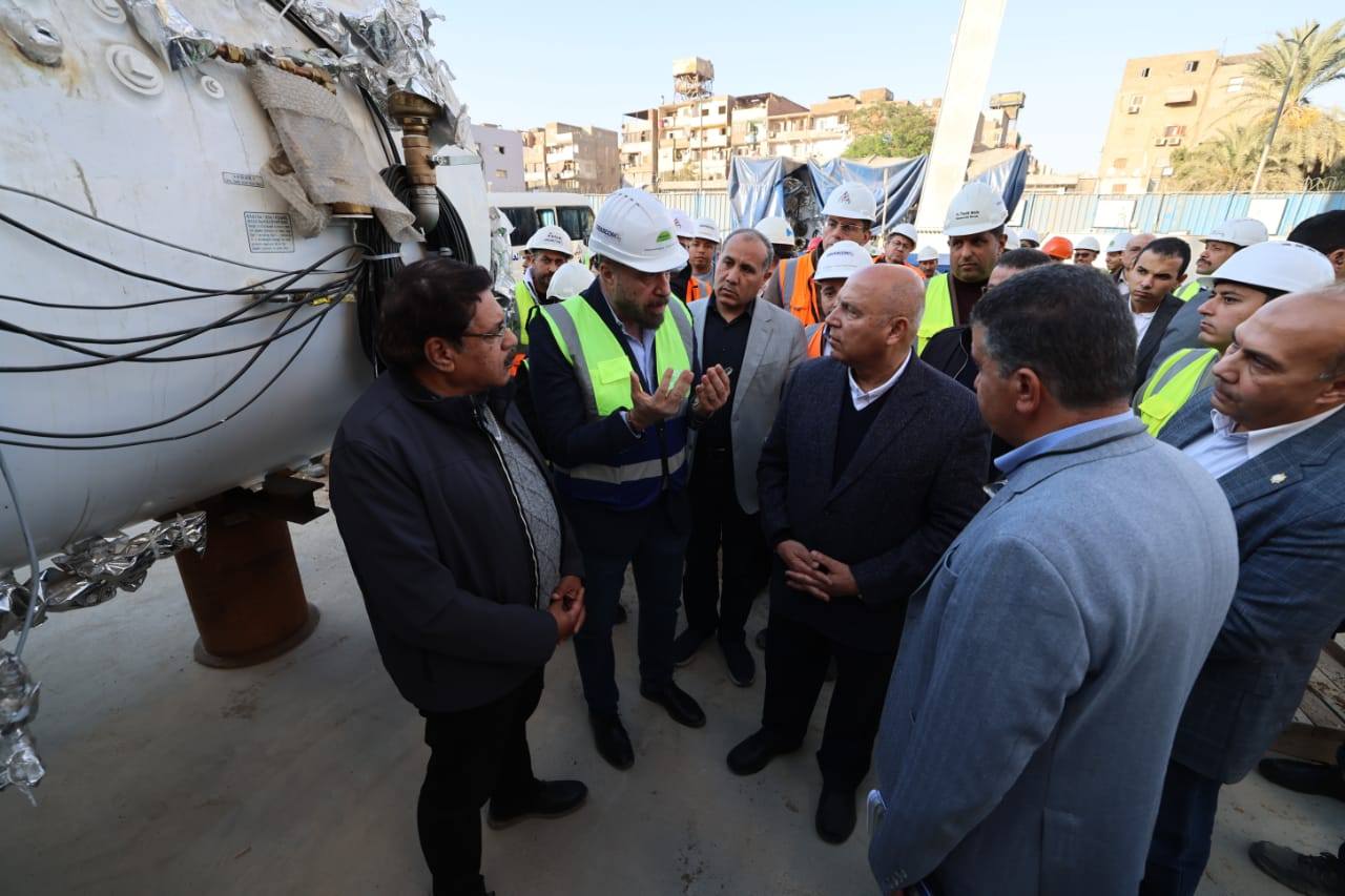 وزير النقل يتفقد المرحلة الأولى من الخط الرابع لمترو الأنفاق