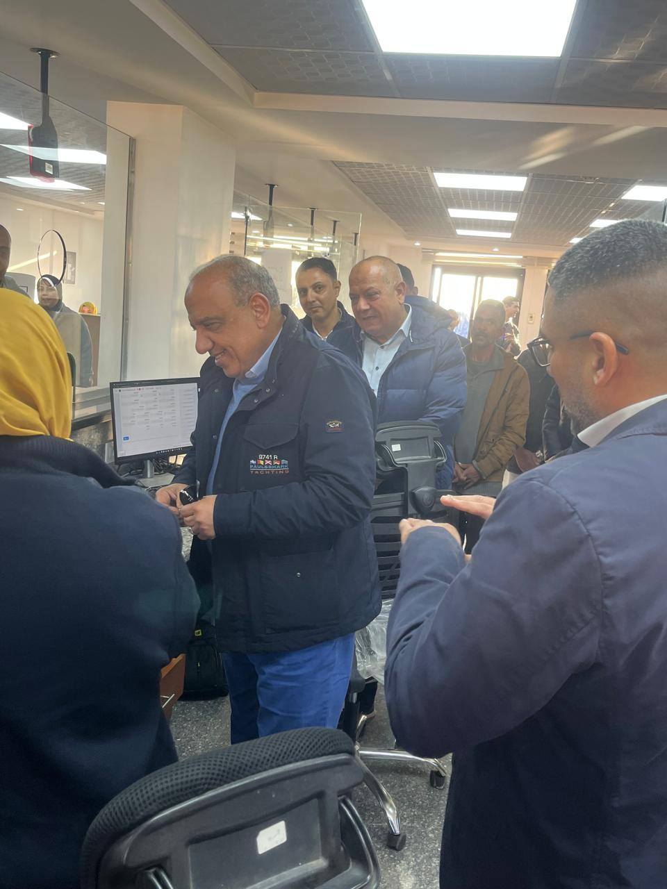 وزير الكهرباء يتفقد مركز خدمة المواطنين ومحطة المحولات ببورفؤاد