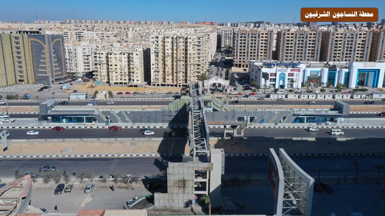 وزير النقل يتفقد المرحلة الثانية من الأتوبيس الترددي BRT ويتابع تطوير الطريق الدائري
