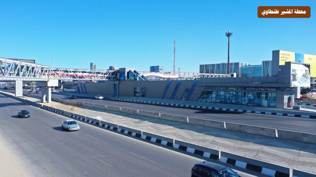 وزير النقل يتفقد المرحلة الثانية من الأتوبيس الترددي BRT ويتابع تطوير الطريق الدائري