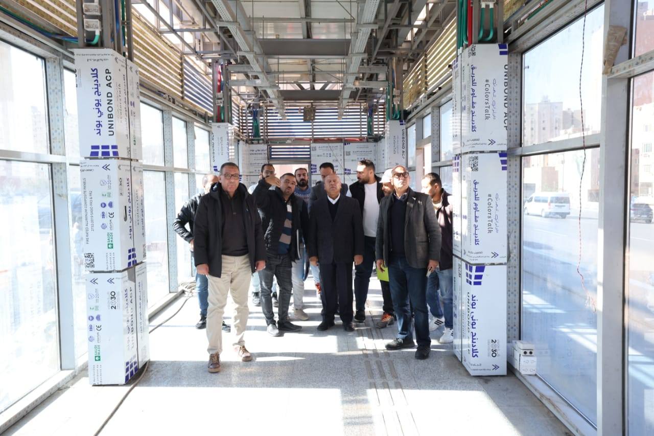 وزير النقل يتفقد المرحلة الثانية من الأتوبيس الترددي BRT ويتابع تطوير الطريق الدائري