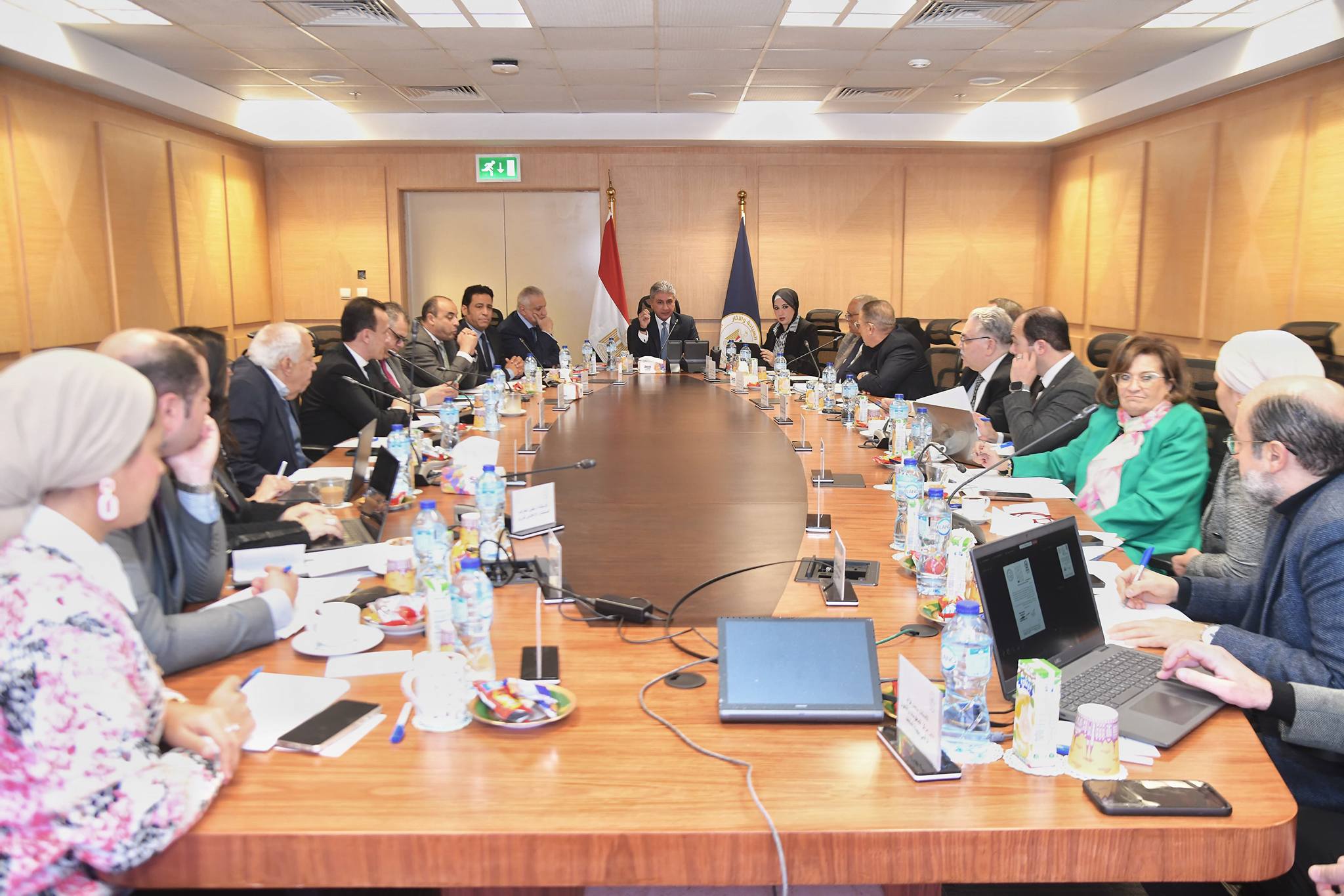 وزير السياحة يترأس اجتماع مجلس إدارة هيئة المتحف القومي