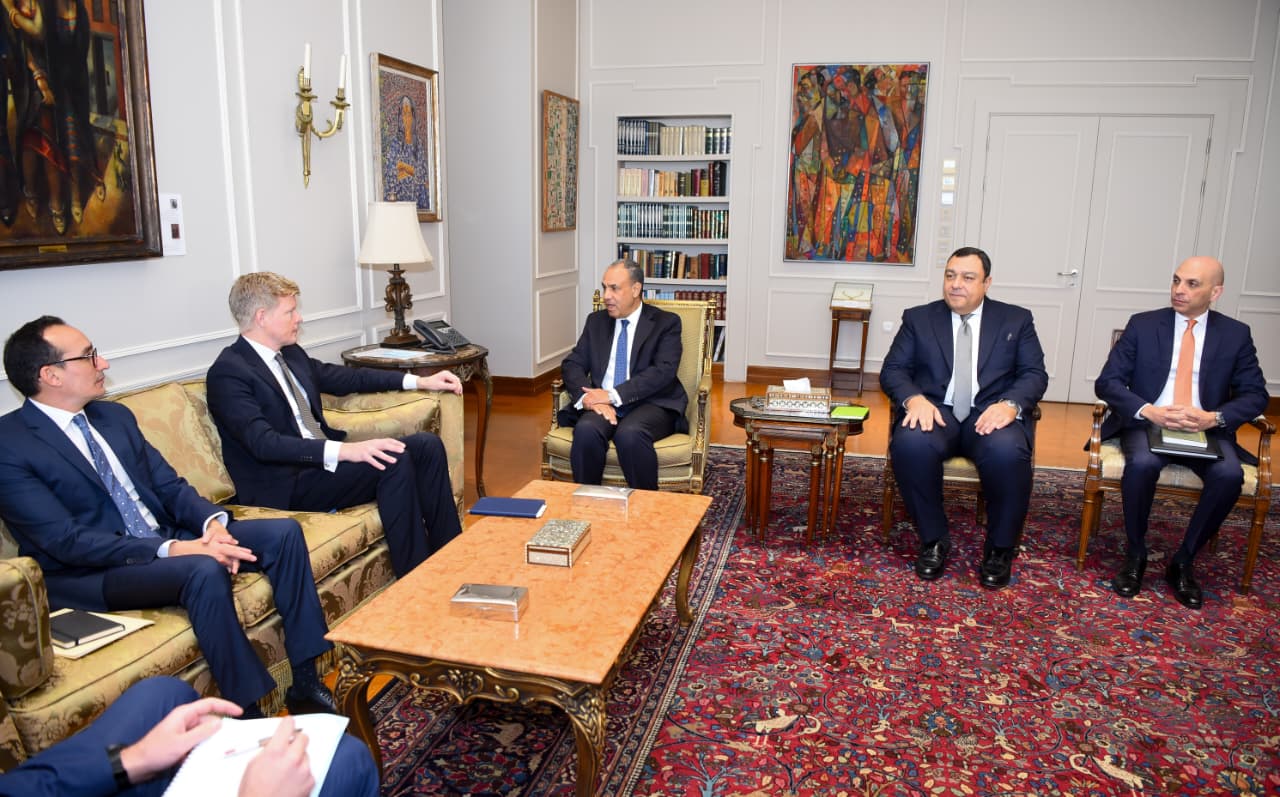 وزير الخارجية يلتقي المبعوث الأممي الخاص إلى اليمن