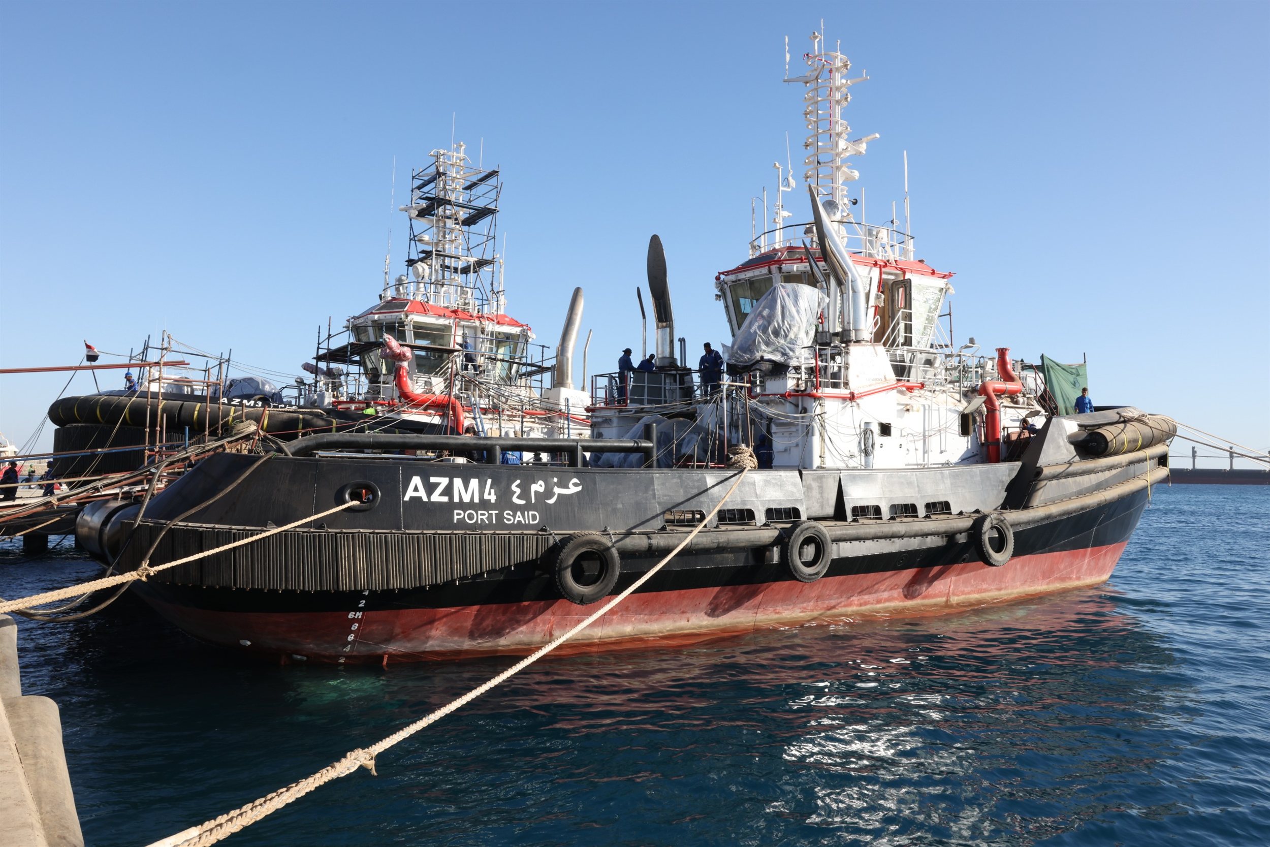 جولة أسامة ربيع التفقدية بشركة ترسانة جنوب البحر الأحمر