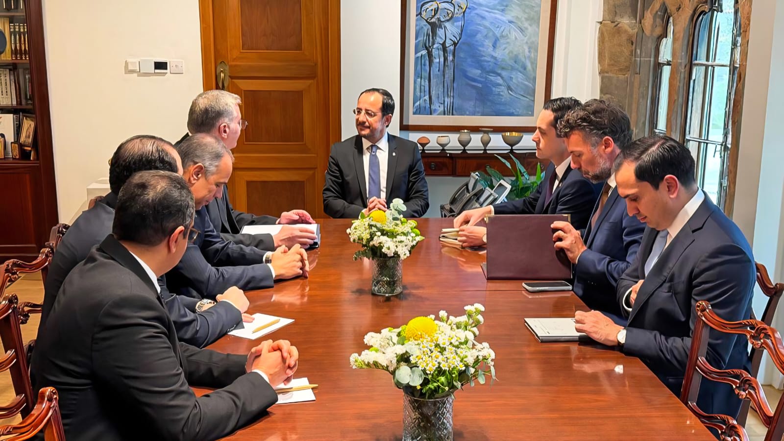 وزير البترول يلتقي رئيس قبرص