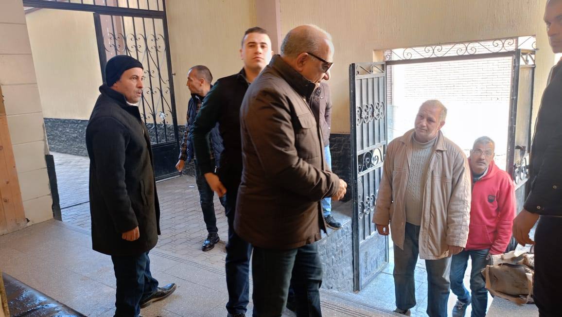 وزير الكهرباء يتفقد إدارة شبكات كهرباء الخانكة والمرج والقلج