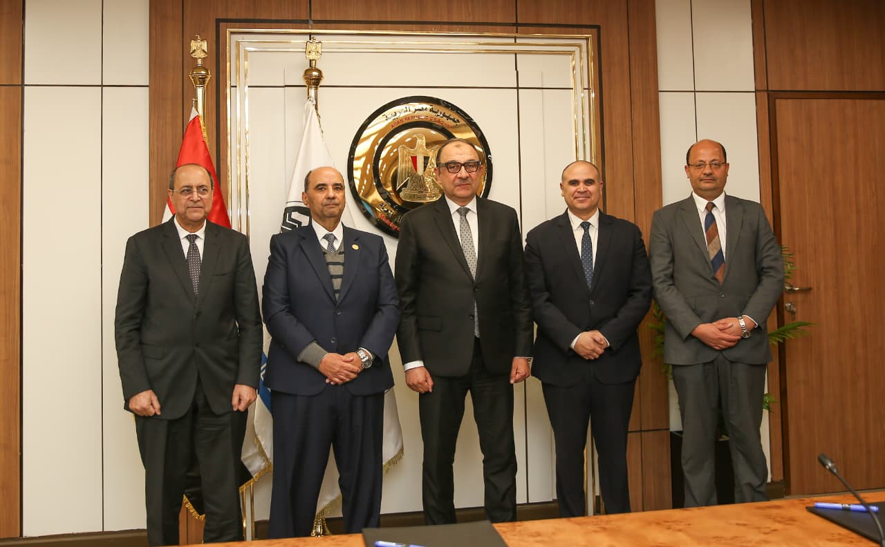 توقيع عقد شراء PPA بين شركتي النهضة للصناعات وكوبالت