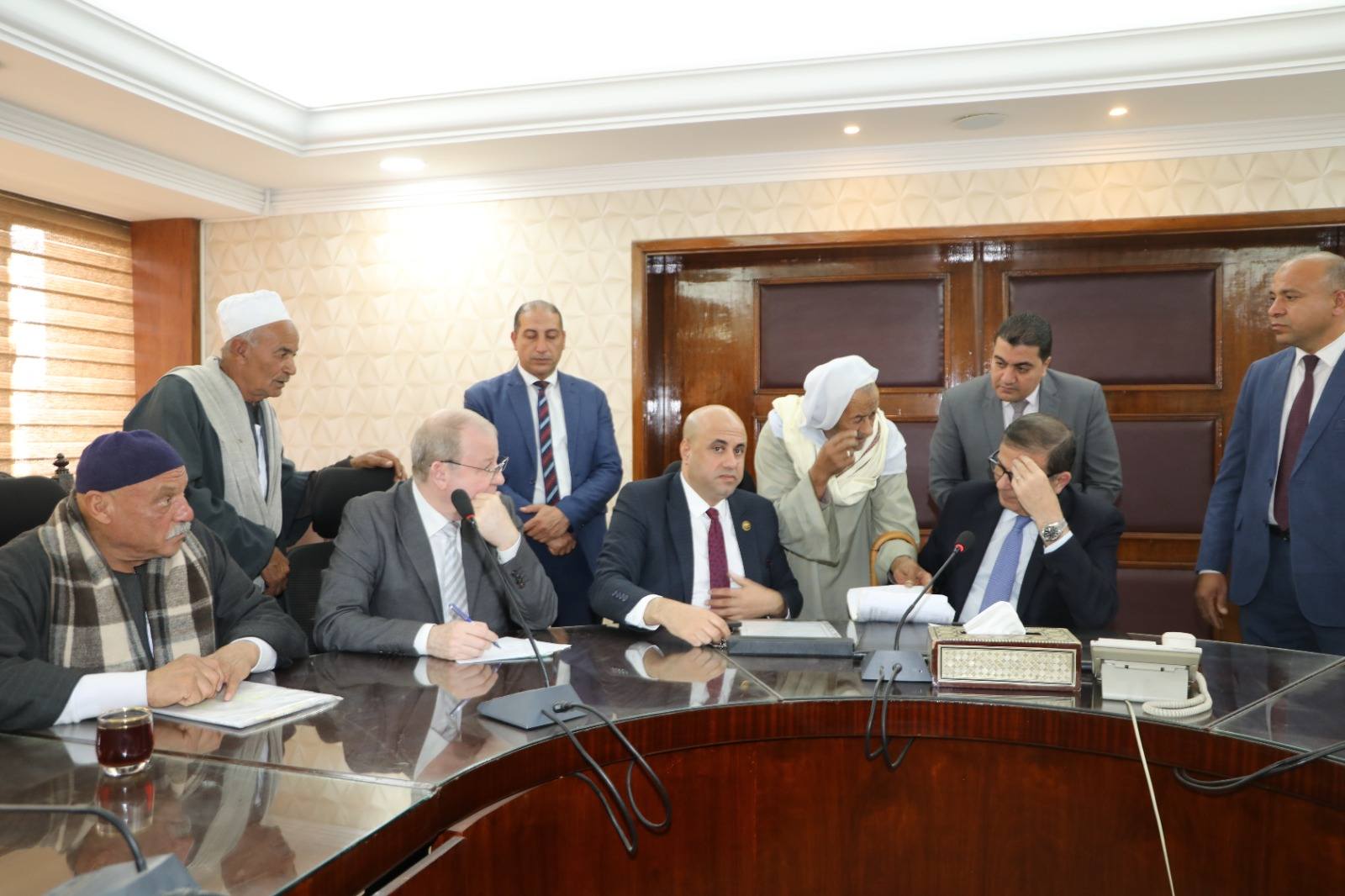 وزير الزراعة يستقبل عدد من مزارعي ومنتفعي الإصلاح الزراعي